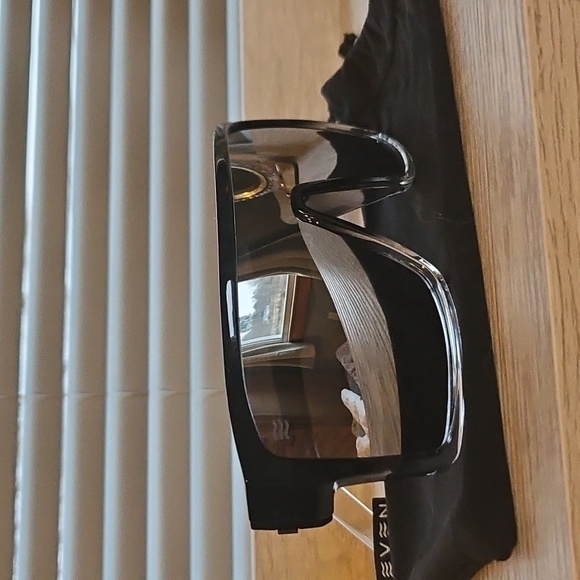 Neven Slater Inlet Sunglasses - Picture 2 of 6